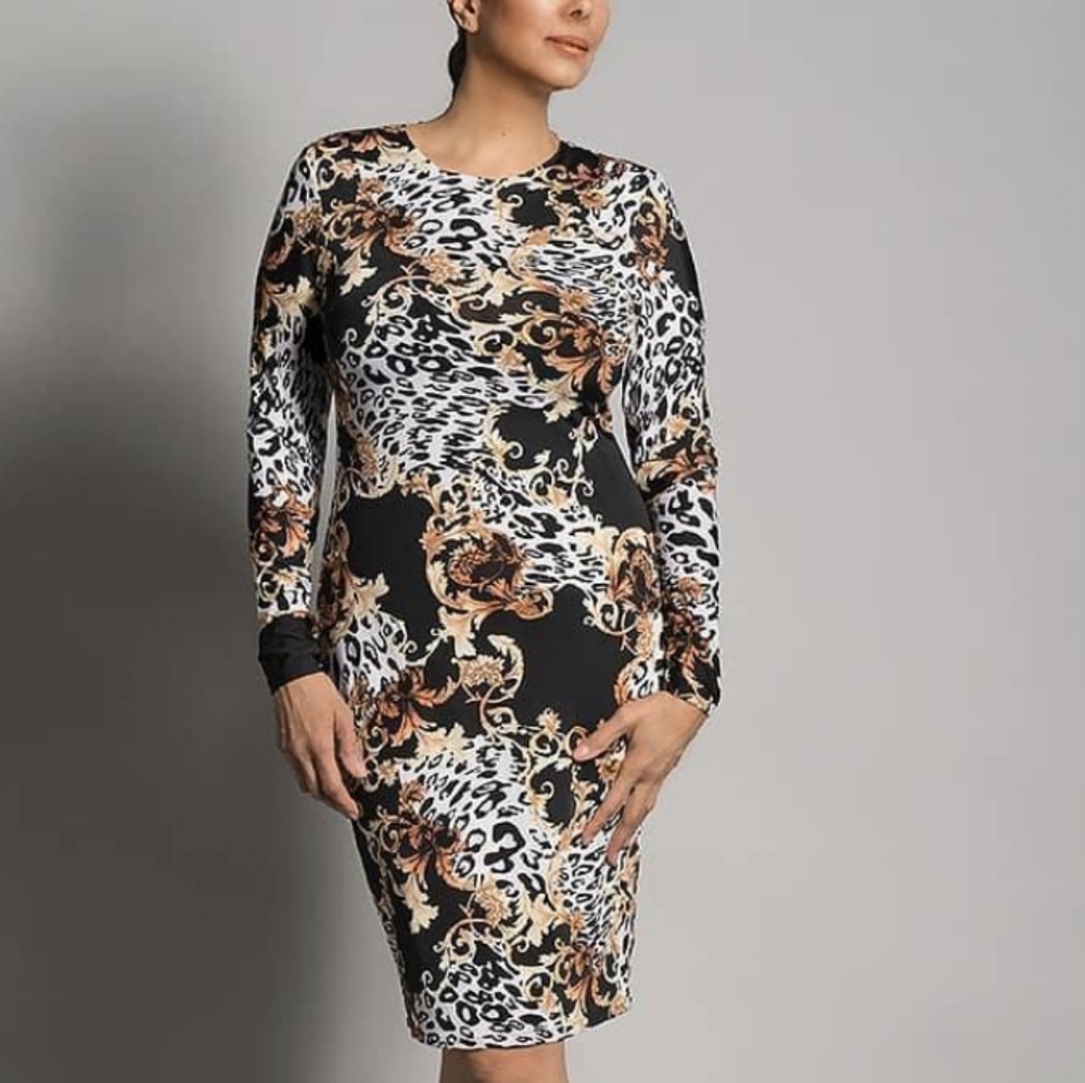 Dress - Picture 2 of 4